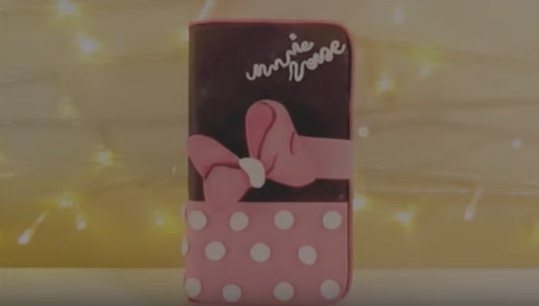 Funda-de-Celular-Minnie-Mouse-de-Goma-Eva-portada