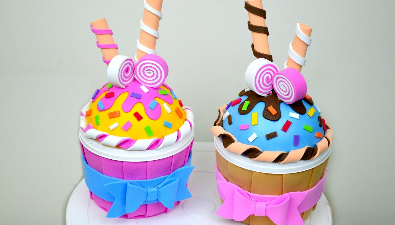 Caja con forma de cupcakes en goma eva